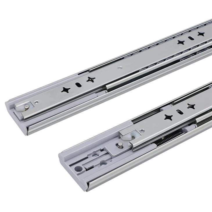 Siibriga sahtli lükand tööriistakapi jaoks